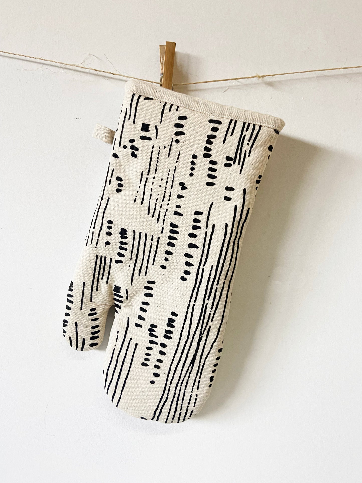 Oven Mitts Set - Abstract Pattern - Natural Cotton Canvas
