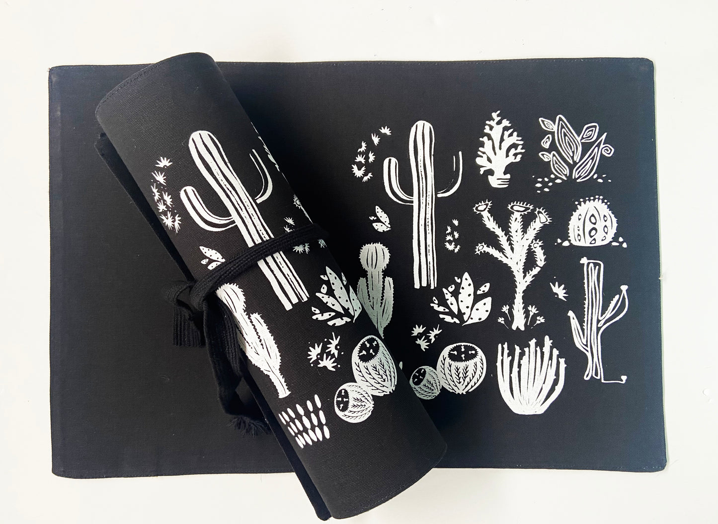 Desert Cactus Placemats Black Cotton Canvas 13x19 Set of 2