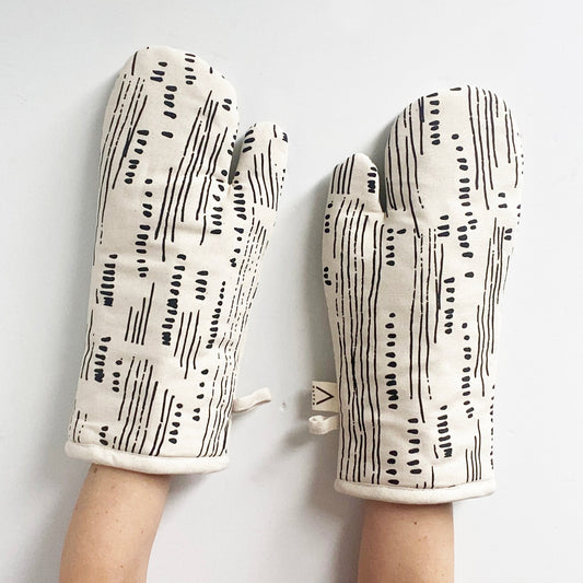 Oven Mitts Set  - Abstract Pattern - Natural Cotton Canvas