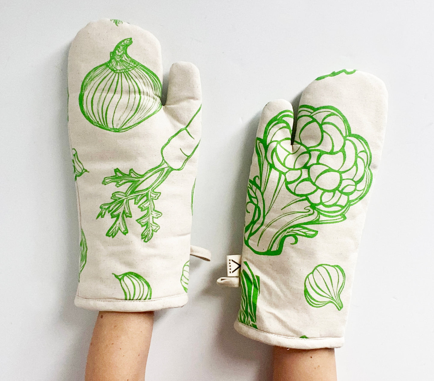 Unisex Apron and Oven Mitt Set - Large Veggies Pattern - Natural Cotton Canvas
