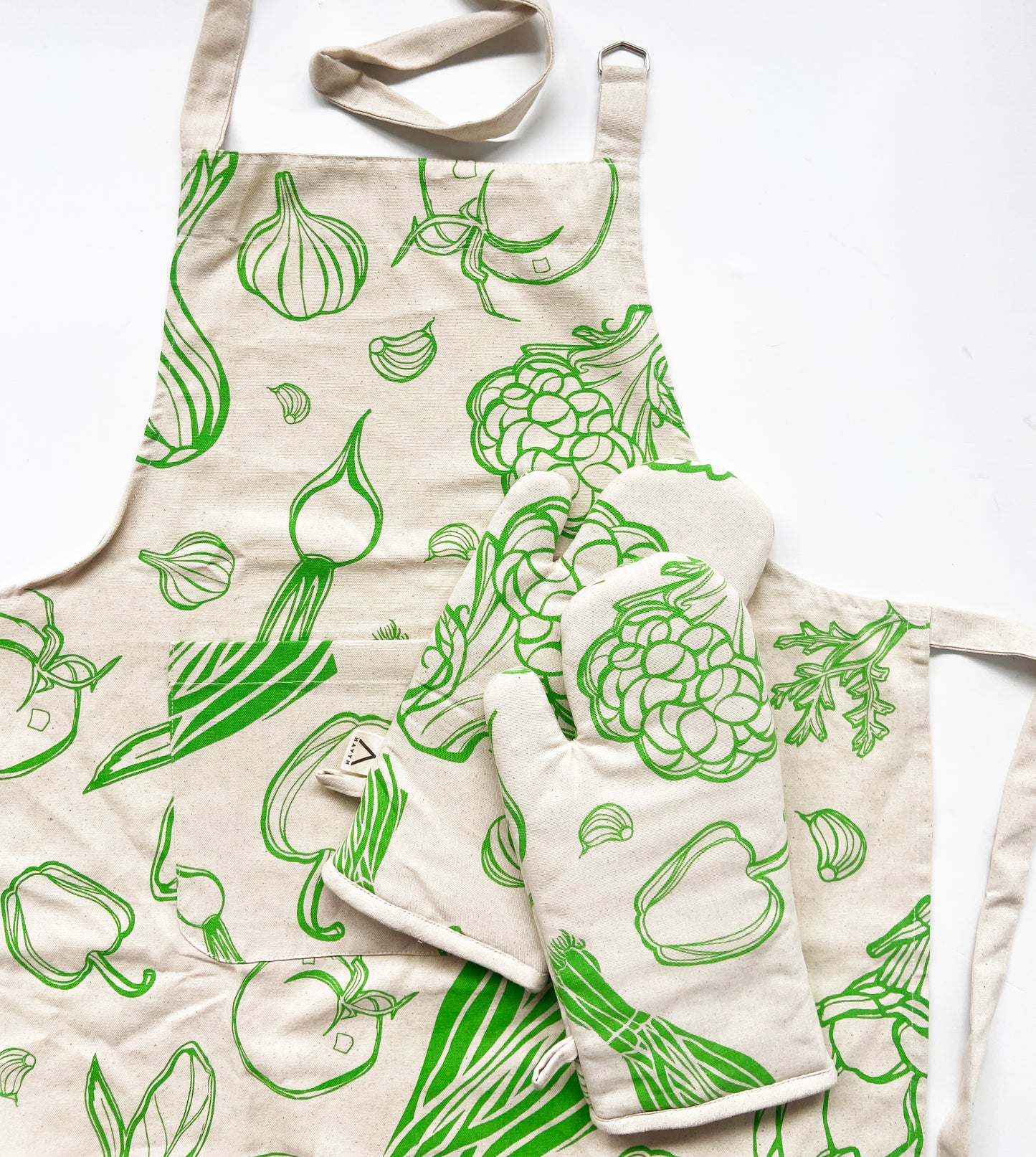 Unisex Apron and Oven Mitt Set - Large Veggies Pattern - Natural Cotton Canvas