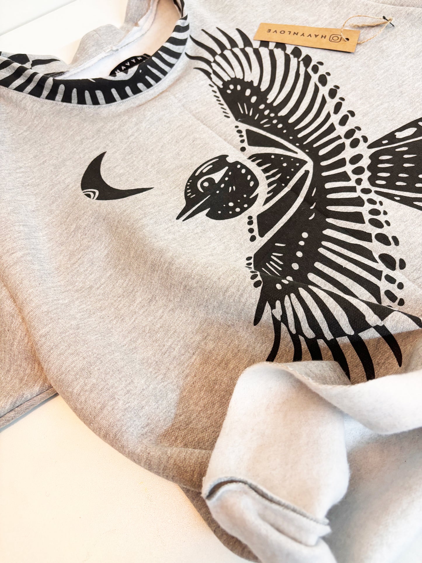 Grey Fleece Short Sleeve Sweatshirt - Large Jay Bird - Hand Printed - One of a Kind - Apparel