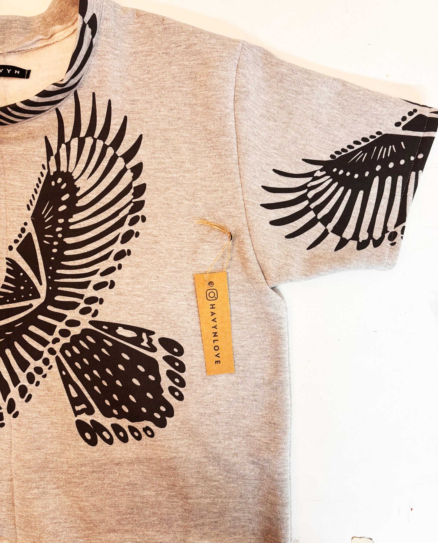 Grey Fleece Short Sleeve Sweatshirt - Large Jay Bird - Hand Printed - One of a Kind - Apparel