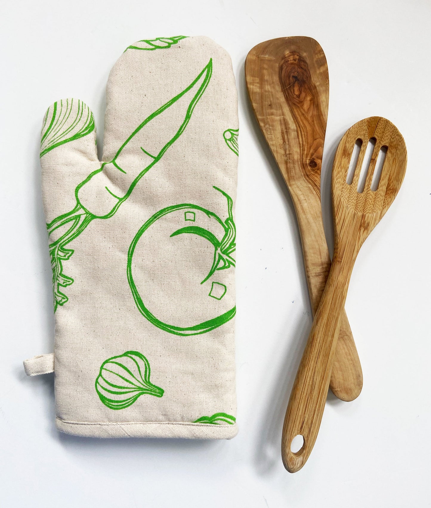 Oven Mitts Set - Large Veggies Pattern - Natural Cotton Canvas