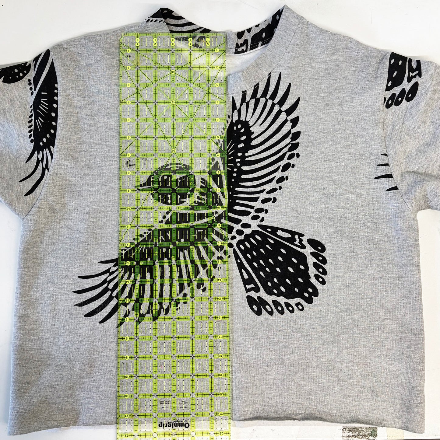 Grey Fleece Short Sleeve Sweatshirt - Giant Birds 001 - Hand Printed - One of a Kind - Apparel