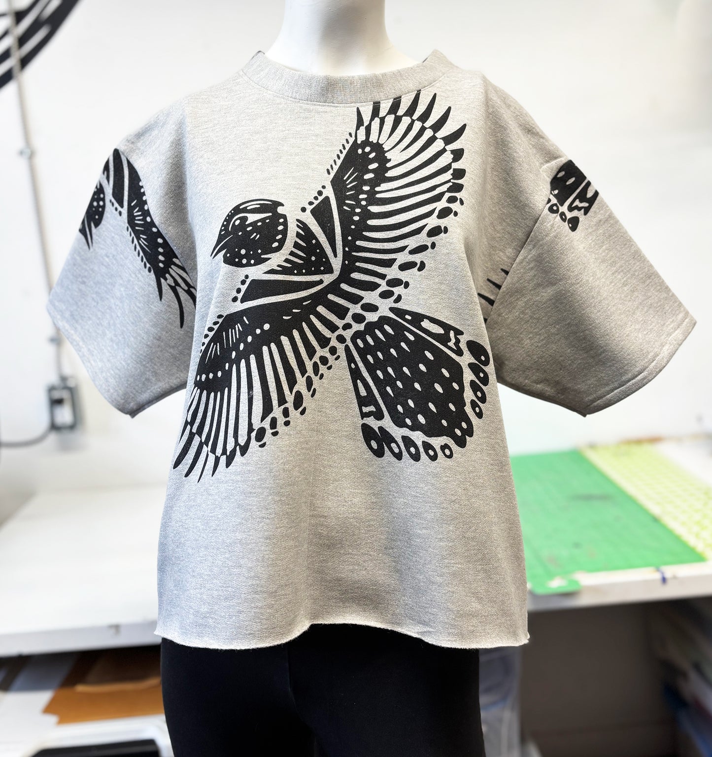 Grey Fleece Short Sleeve Sweatshirt - Giant Birds 001 - Hand Printed - One of a Kind - Apparel