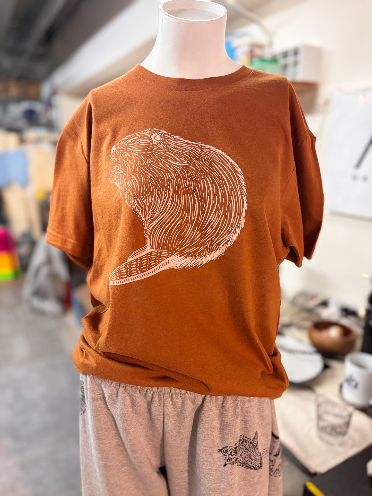 Tshirt Limited Edition Beaver Original Screen Print Rust - Adult Unisex