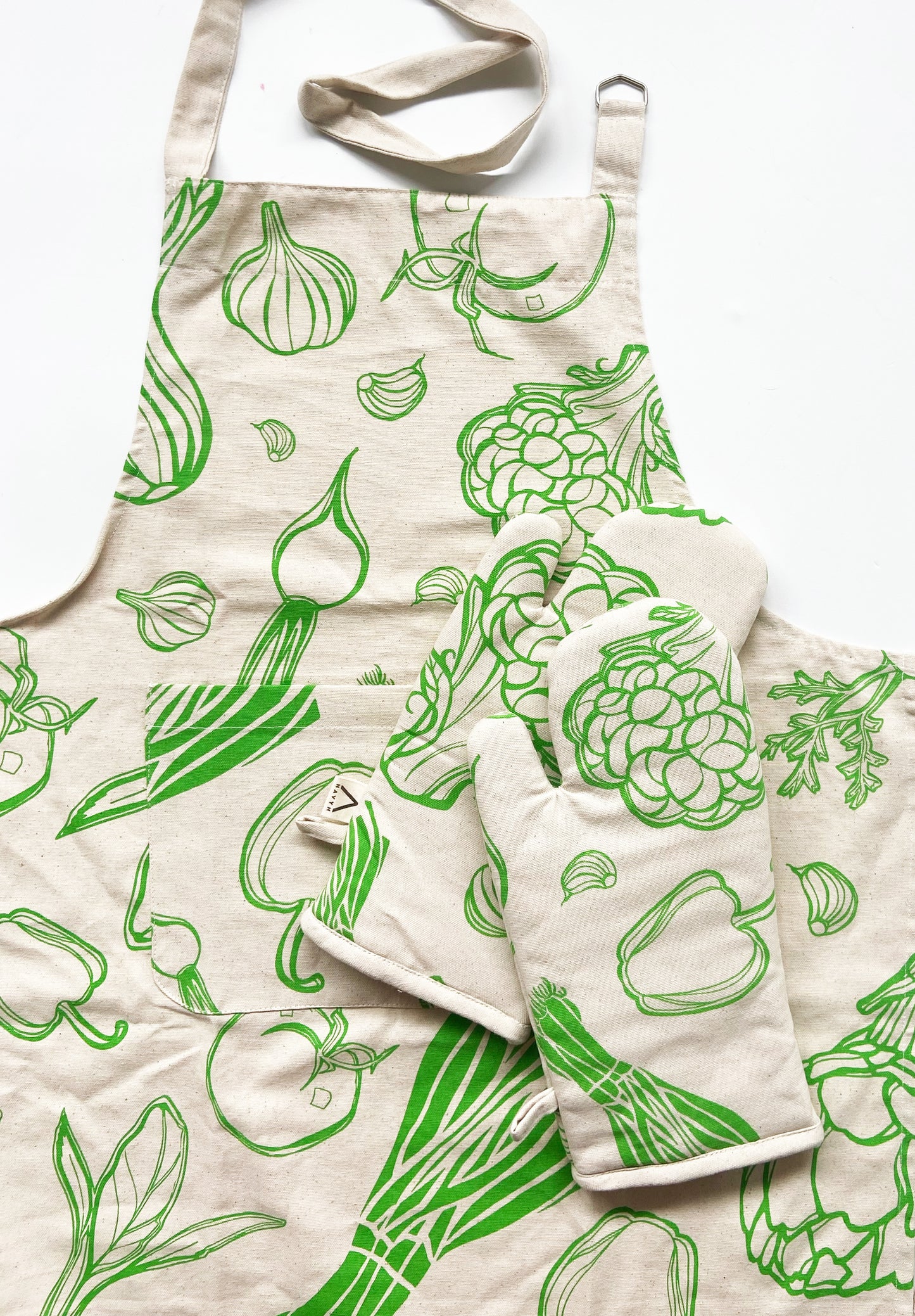 Unisex Apron and Oven Mitt Set - Large Veggies Pattern - Natural Cotton Canvas